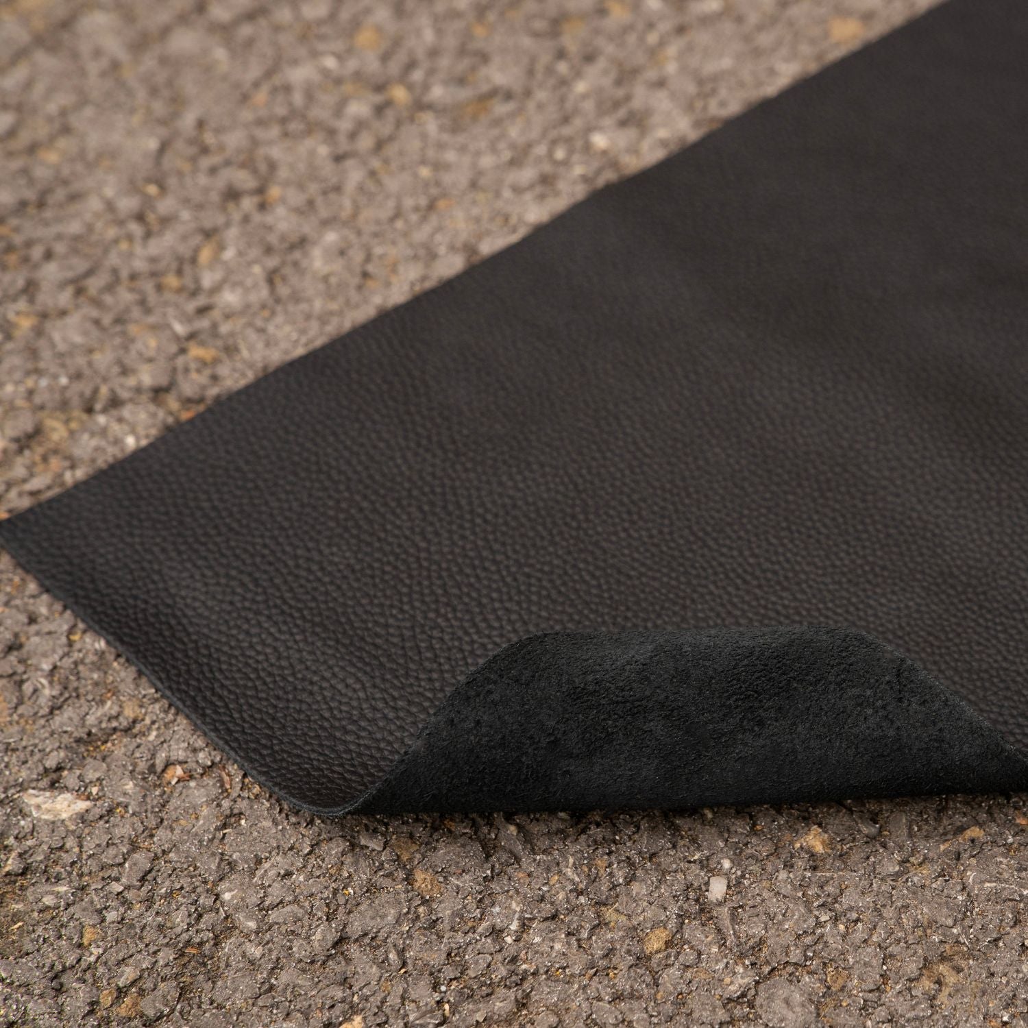 The Leathere New York Tote - Black